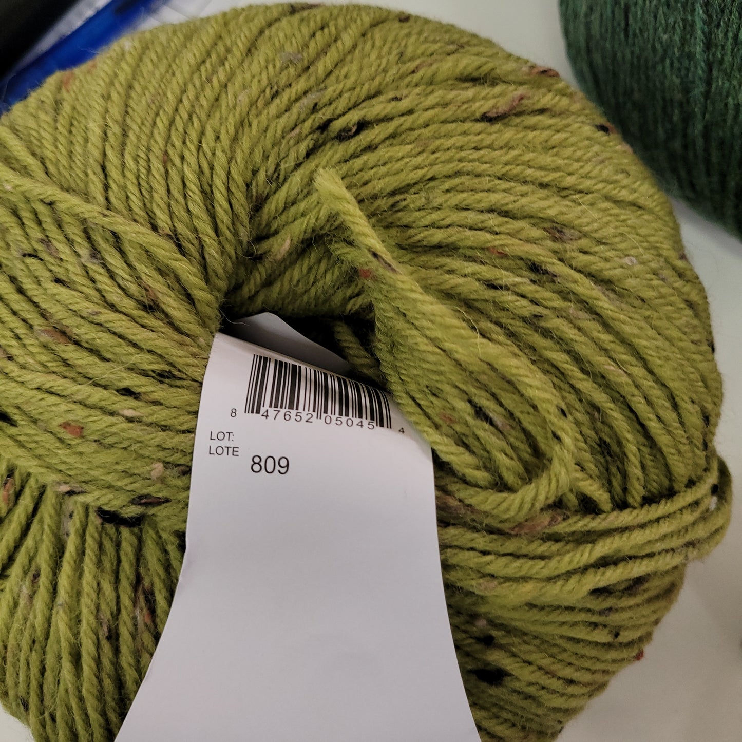 Deluxe worsted tweed olive 904