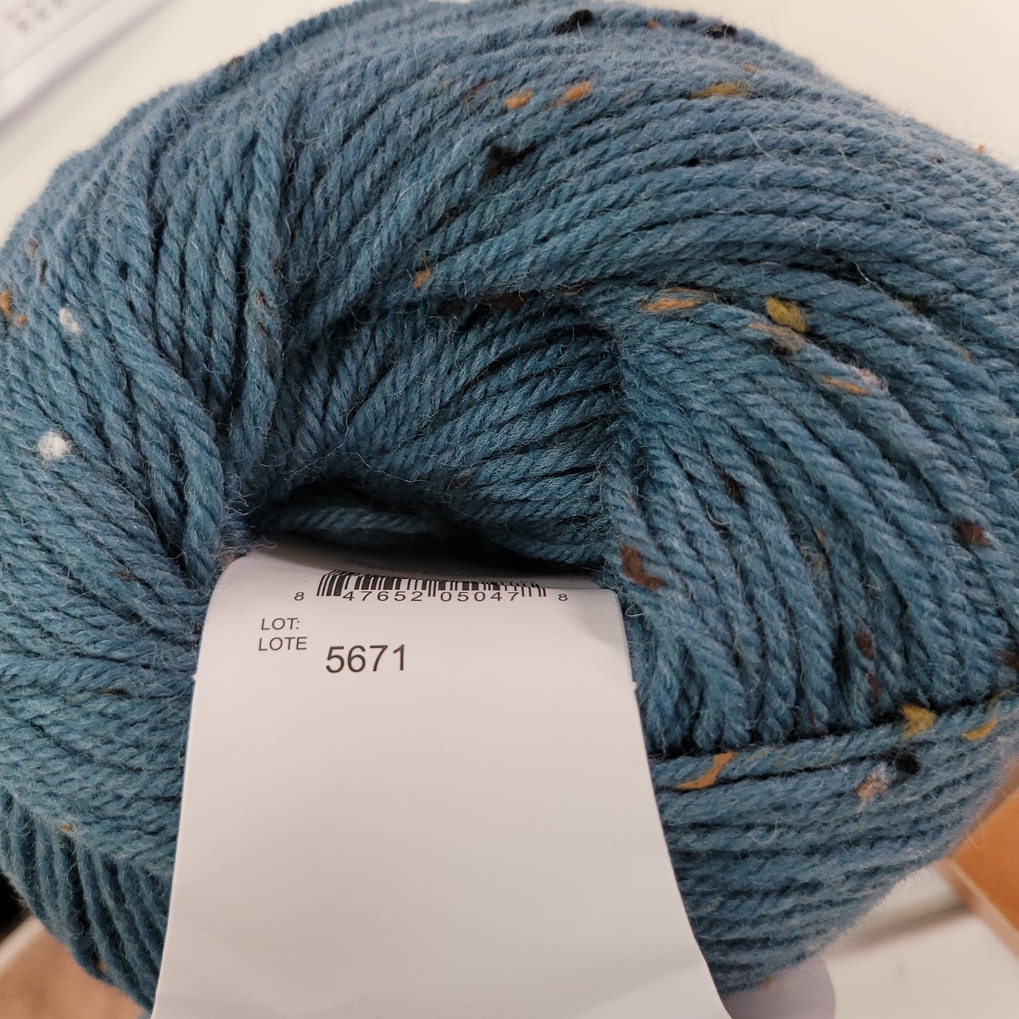 Deluxe worsted tweed aegean 906