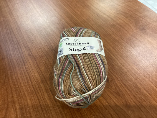 Austermann Step 4 100 g by Laine Couture