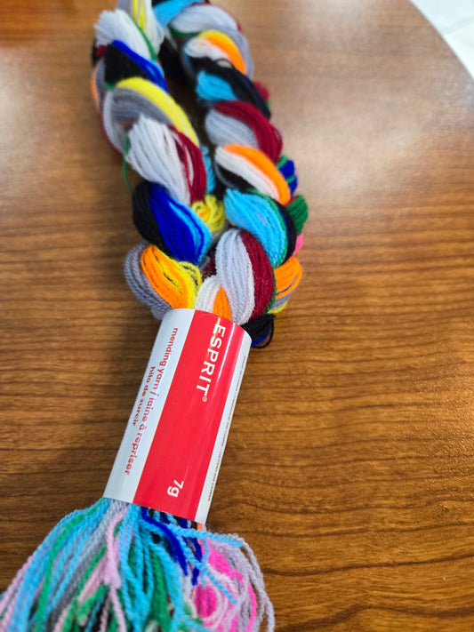 ESPRIT- laine a repriser