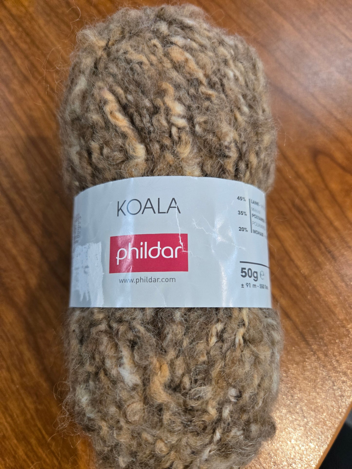 Koala 48% Laine 35% nylon 20% mohair
