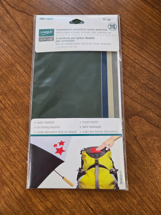 4 pressure nylon patches / 4 renforts en nylon par pression