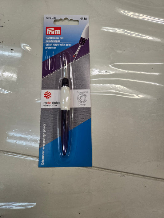 Petit découseur ergonomique avec protège-pointe by Prym