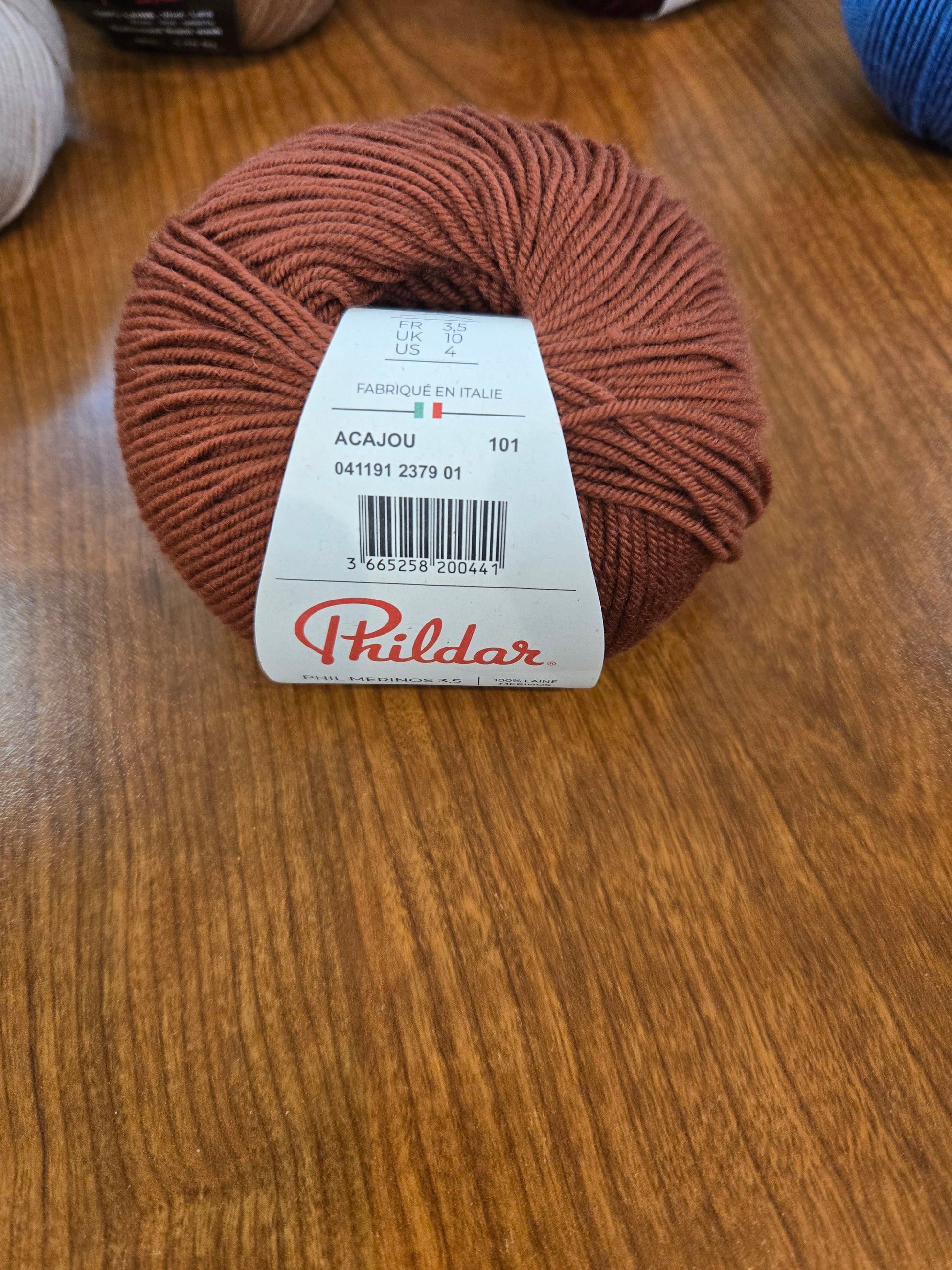 Phil Merinos 3,5 by Laine Couture