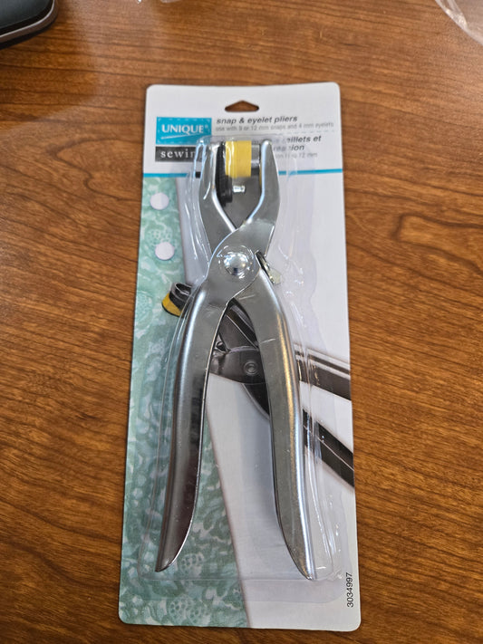 Pince pour snap et ouillet