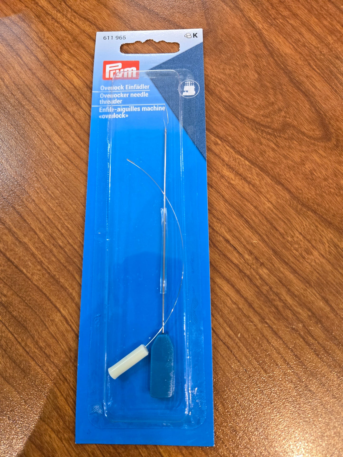 Prym - Enfile-aiguille pour surjeteuse by Prym