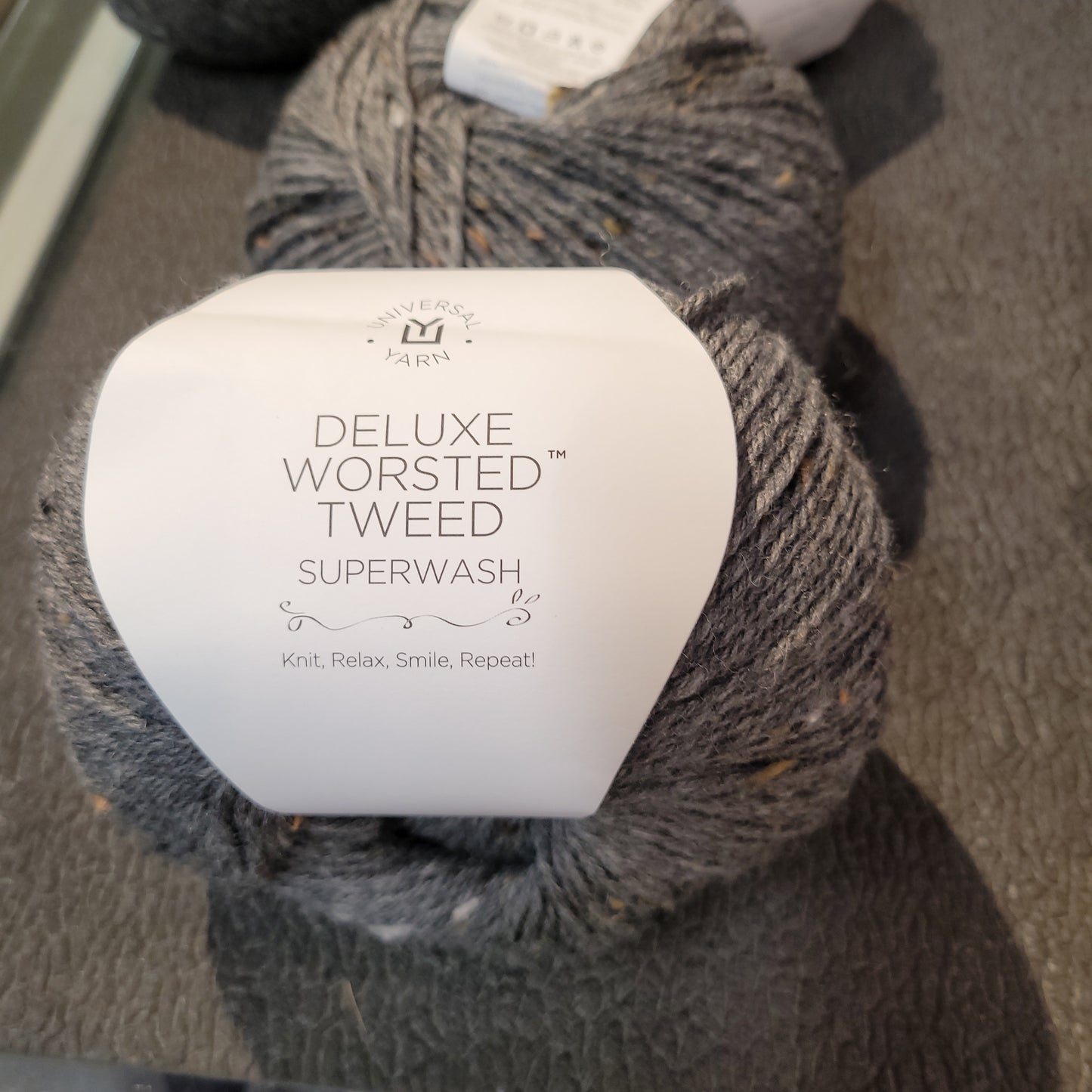 Deluxe worsted Tweed superwash charbon