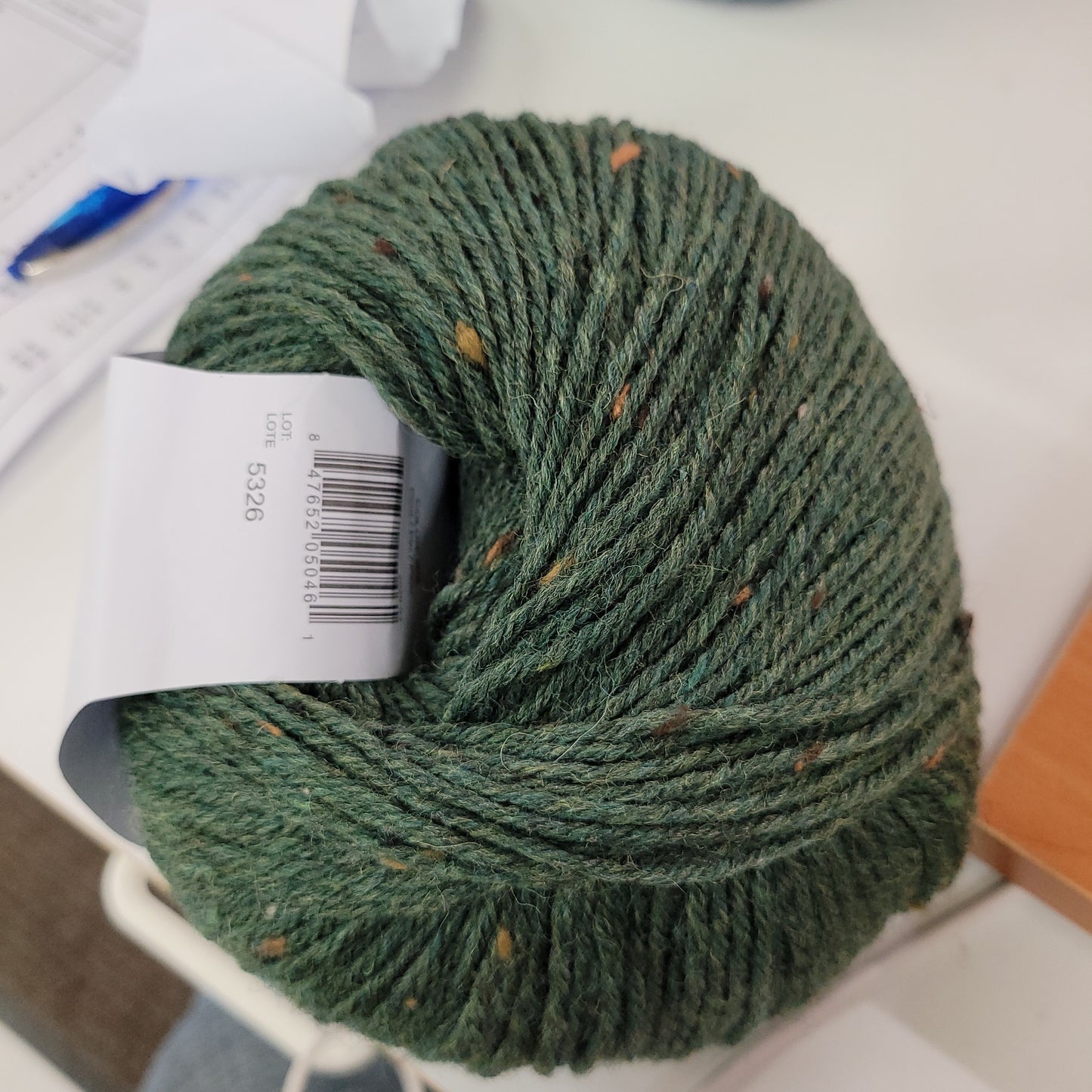 Deluxe Worsted Tweed 905 PIN